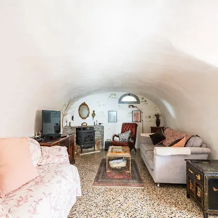 Дом отдыха Cozy Retreat In